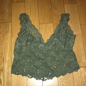 GREEN LACE TOP💚💚💚